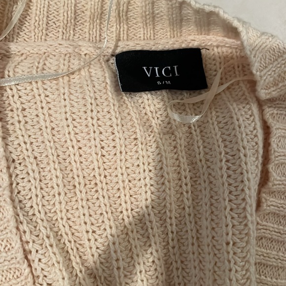VICI.   Gorgeous.  All COTTON cardigan. Uber soft!   Oversized just right.  S/M - Picture 3 of 5
